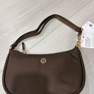 Lululemon bag